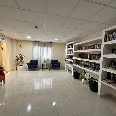 Estudio Pyr Privado Frente Al Puerto De