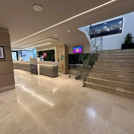 Apartment Estudio Pyr Privado Frente Al Puerto De *